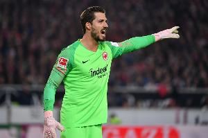 队报：巴黎FC有意签下特拉普，相关的转会谈判已启动数周